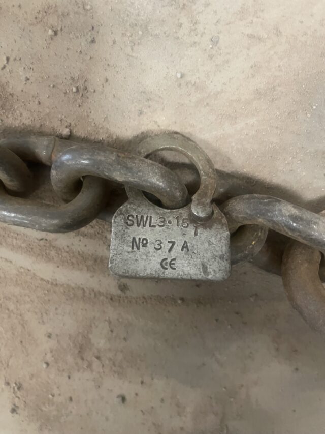 Single Leg 3T SWL Chain 3m long approx