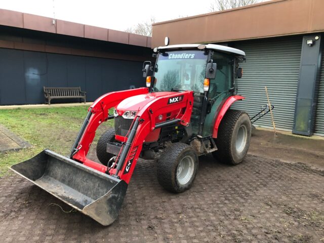 MA005005 Massey Ferguson 1750M HC Compact Tractor & MX C4 Loader