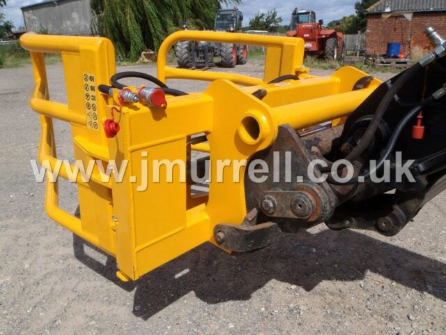 JM Round Bale Squeeze Manitou Brackets