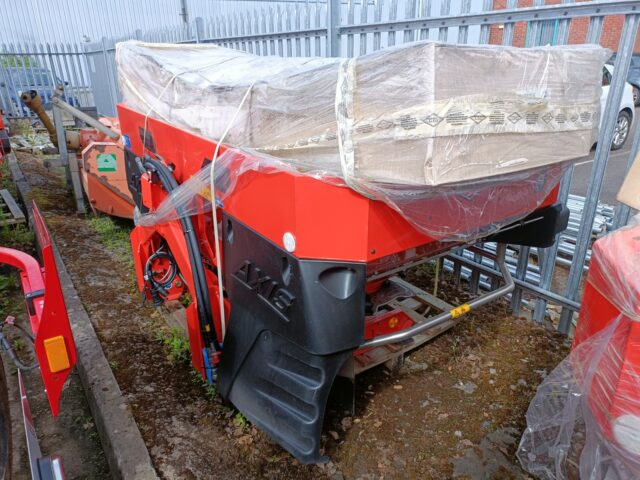 HM067712 NEW KUHN AXIS 40.2MEMC BROADCASTER