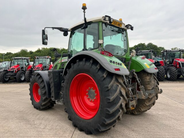 T4011302 – 2019 Fendt 724 Profi Plus Tractor