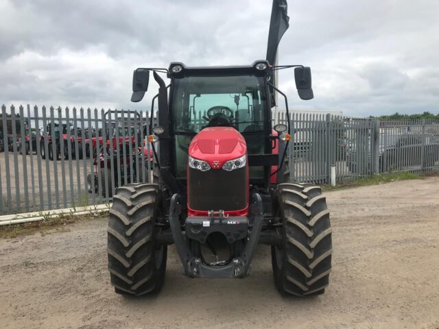 T6005597 2020 MASSEY FERGUSON 5709 CAB ESSENTIAL 4WD TRACTOR