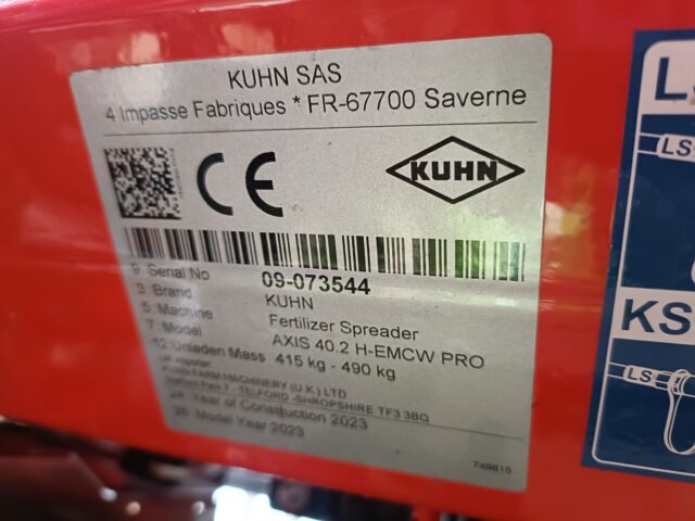 HM067840 NEW KUHN AXIS 40.2 HEMC BROADCASTER