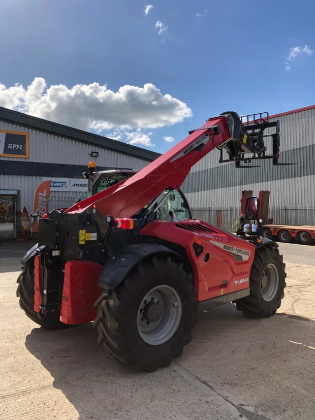 MA000782 NEW MASSEY FERGUSON TH.8043 TELEHANDLER