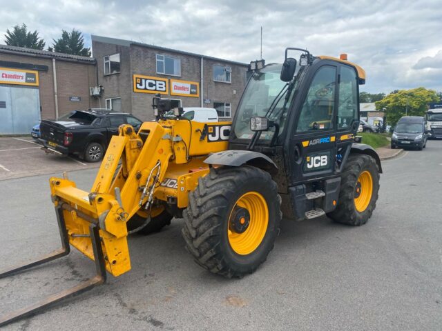 TG001456 2021 JCB 542-70 TELEHANDLER