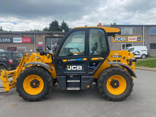 TG001456 2021 JCB 542-70 TELEHANDLER