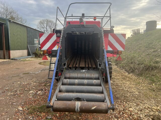 Massey Ferguson 2150 Baler