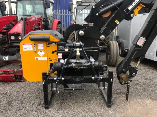 2M040120 MCCONNEL PA6567T HEDGECUTTER