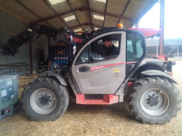 TH000659 2019 MANITOU MLT630-105 4WD TRACTOR