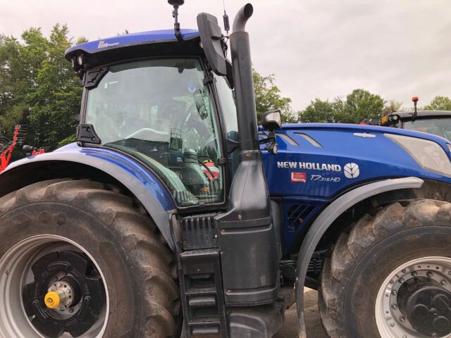 TH000980 NEW HOLLAND T7.315 HD TRACTOR