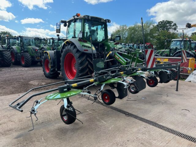 FE000285 FENDT LOTUS 770 TEDDER