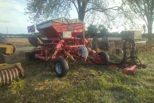 HORSCH CO-4 4M DIRECT/TINE DRILL