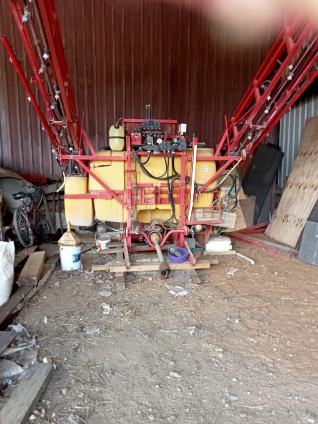 sprayer 24 m £3500+vat