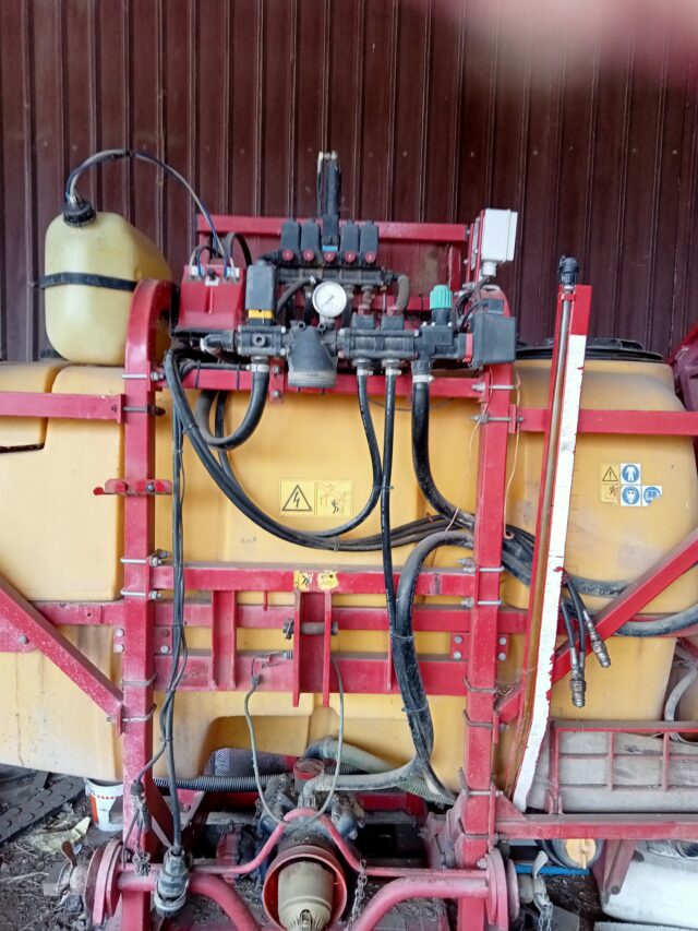 sprayer 24 m £3500+vat