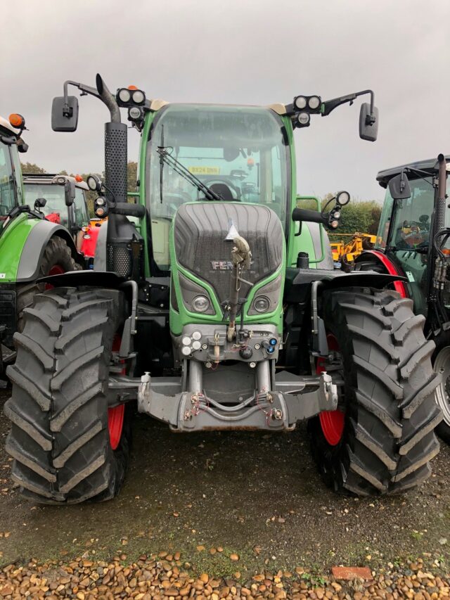 T2034361 FENDT 516 POWER 4WD TRACTOR