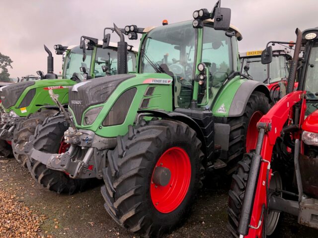 T2034361 FENDT 516 POWER 4WD TRACTOR