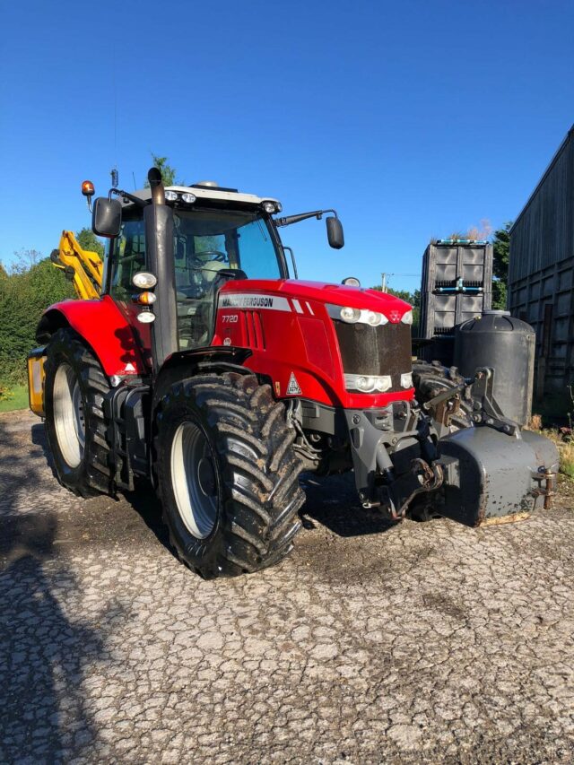 TG01952A 2017 MF7720 DYNA VT 4WD TRACTOR