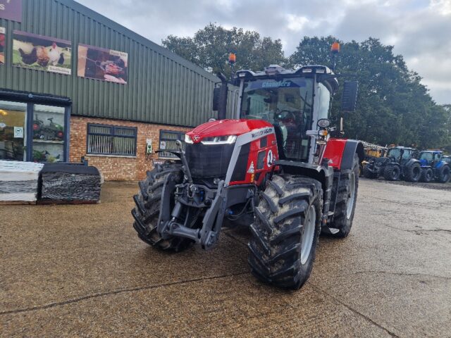 MA814542 MASSEY FERGUSON 8S.265 EXD7 4WD TRACTOR