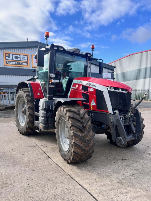 TH000839 2022 MASSEY FERGUSON 8S.265 EFDV 4WD TRACTOR