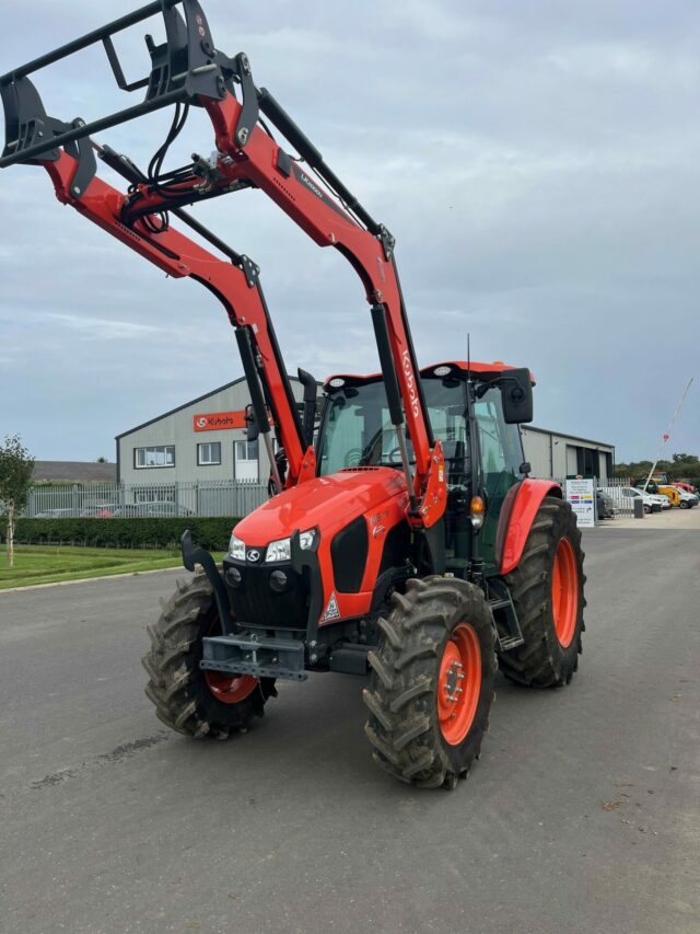 Kubota M5-112 Tractor & Loader