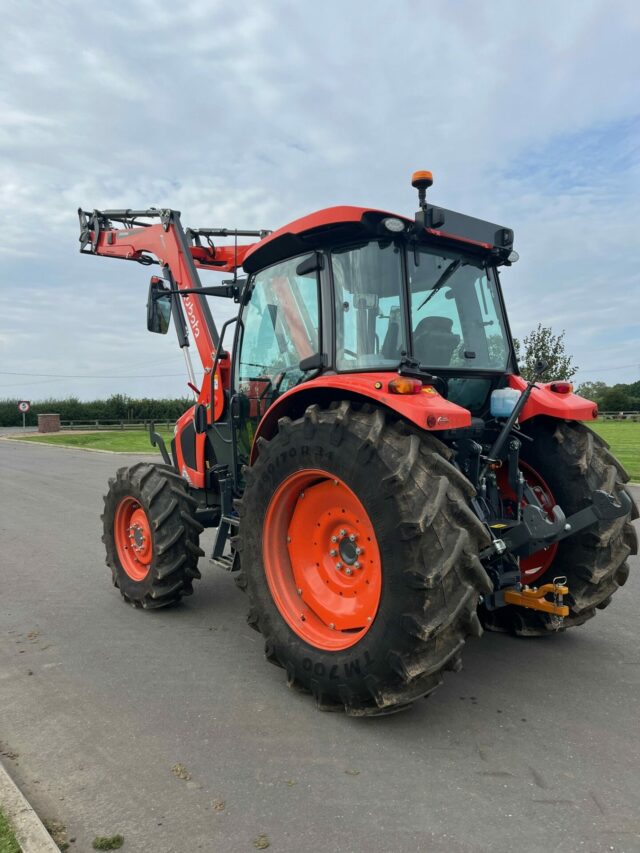 Kubota M5-112 Tractor & Loader