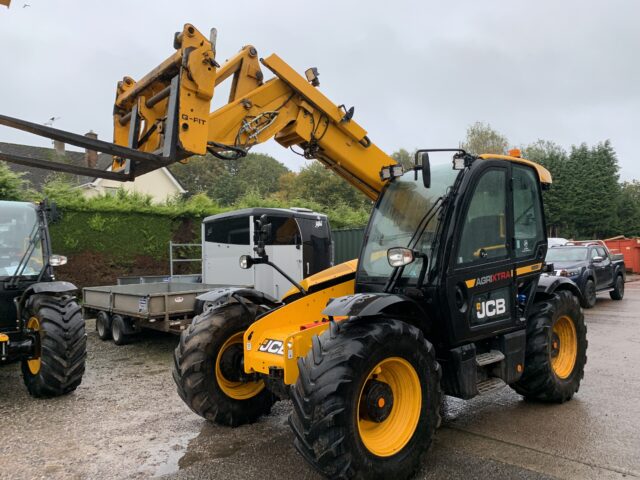 TH000692 2020 JCB 532-70 AGX TELEHANDLER