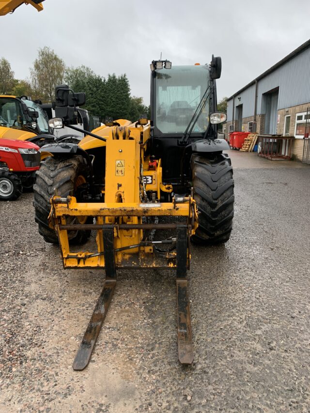 TH000692 2020 JCB 532-70 AGX TELEHANDLER