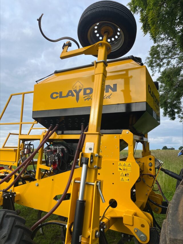 BM000170 2021 CLAYDON 3M GRAIN DRILL