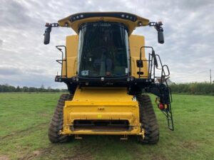 2022 New Holland CX890 SmartTrax Combine