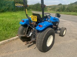 2001 New Holland TC27D