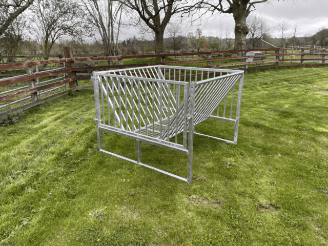 CONDON ENGINEERING BALE CRADLE