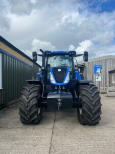 New Holland T7.210 SideWinder II Tractor