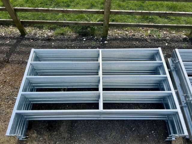 CONDON ENGINEERING CATTLE HURDLE