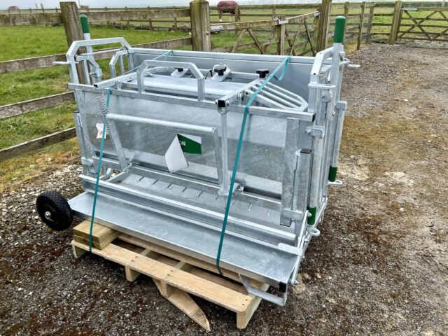 CONDON ENGINEERING SHEEP TURNOVER CRATE