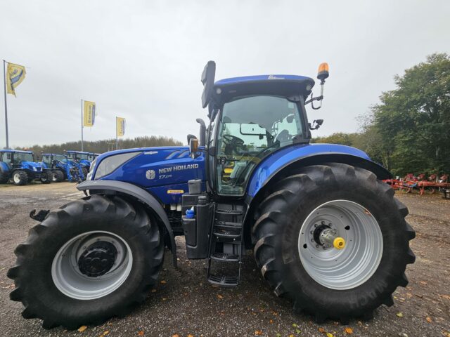 2022 New Holland T7.270 Tractor