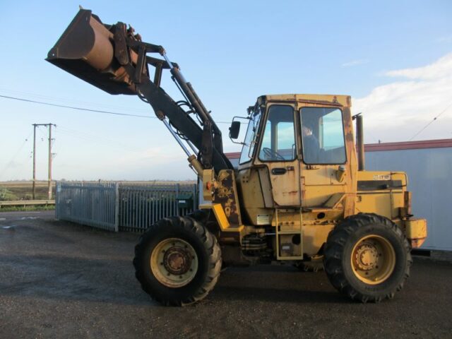 Caterpillar IT12 Wheel Loader