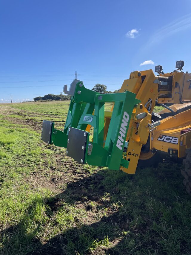 FENTECH AGRI RHINO IMPLEMENT MOVER