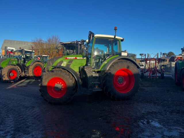 FE000346 FENDT 720 VARIO GEN 6 TRACTOR