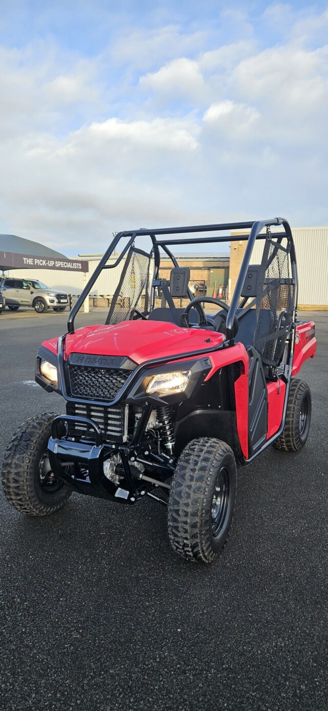 2M040840 DEMO HONDA PIONEER A.T.V.