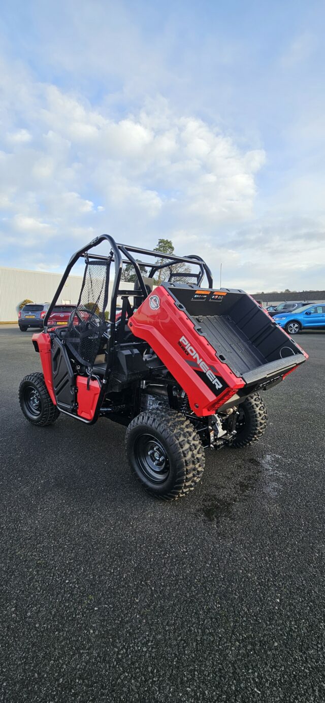 2M040840 DEMO HONDA PIONEER A.T.V.