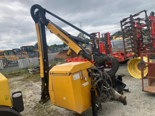 MCCONNEL PA6570T HEDGECUTTER