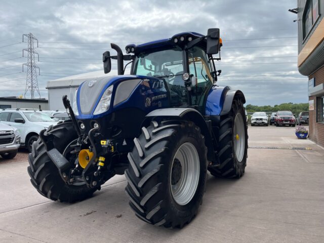 New Holland T7.225 AUTO COMMAND