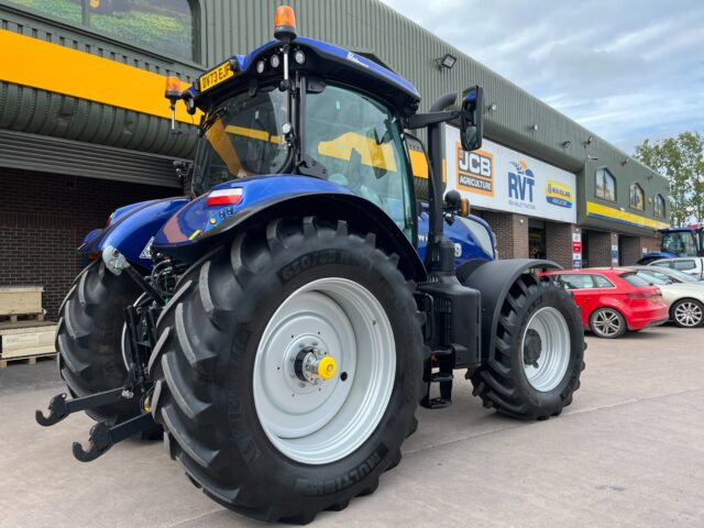 New Holland T7.225 AUTO COMMAND