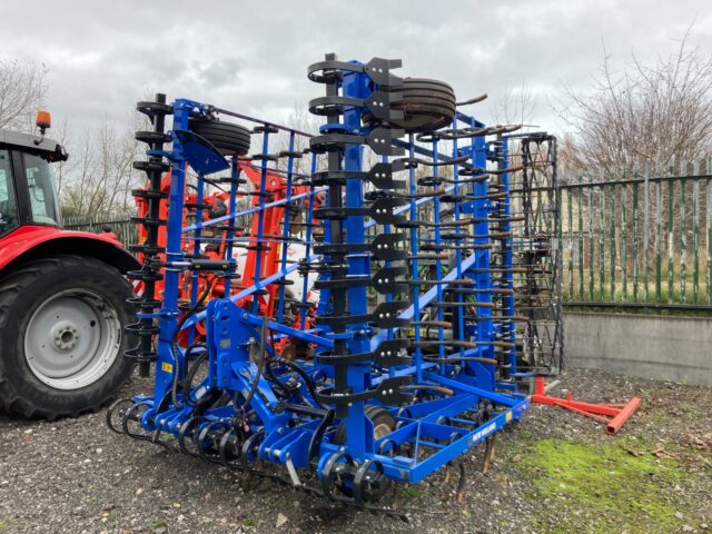 NEW HOLLAND SBMV650 CULTIVATOR