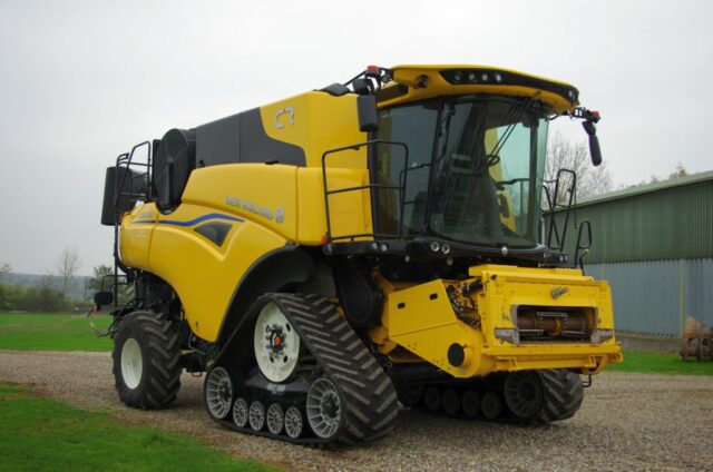 New Holland CR9.90ST