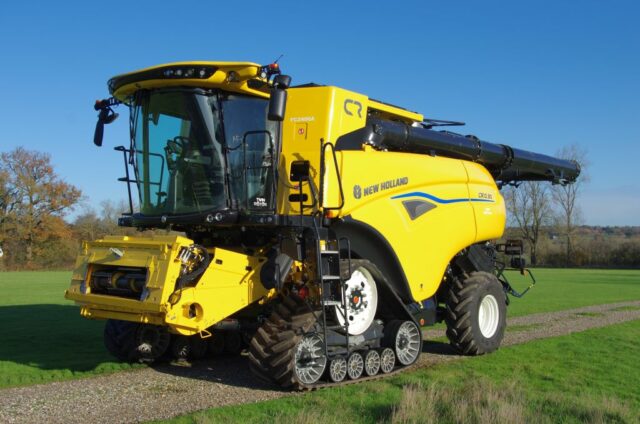 New Holland CR10.90