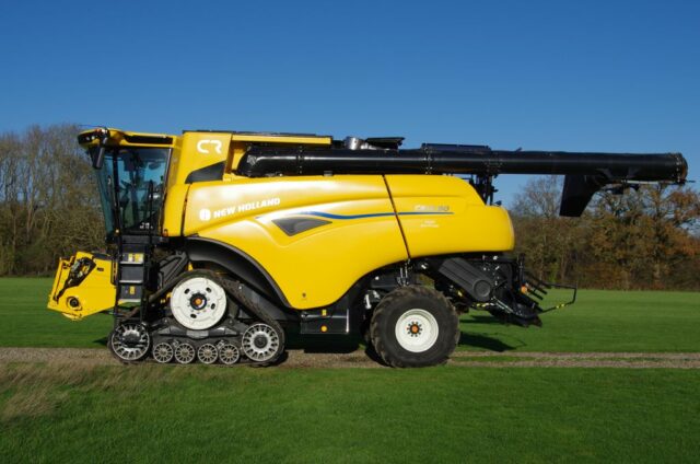 New Holland CR10.90