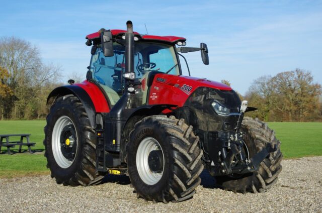 Case IH OPTUM300CVX