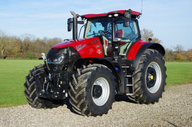 Case IH OPTUM340CVX