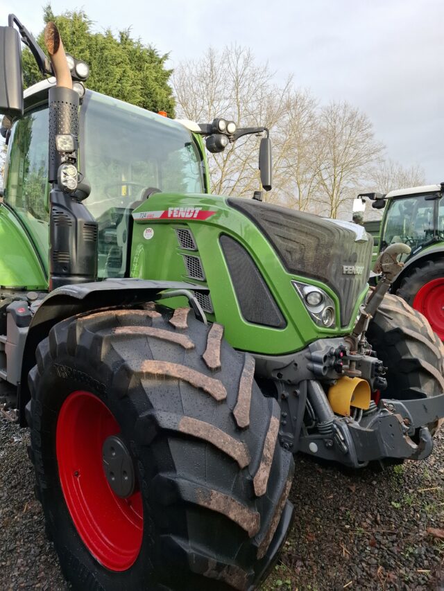 TJ000308 FENDT 724 PROFI+ GEN 6 TRACTOR